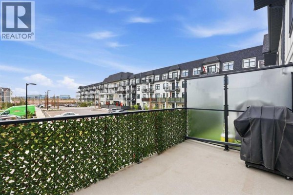 Foyer - 11 Les Jardins Park Se, Calgary, AB T2C5V3 Photo 5