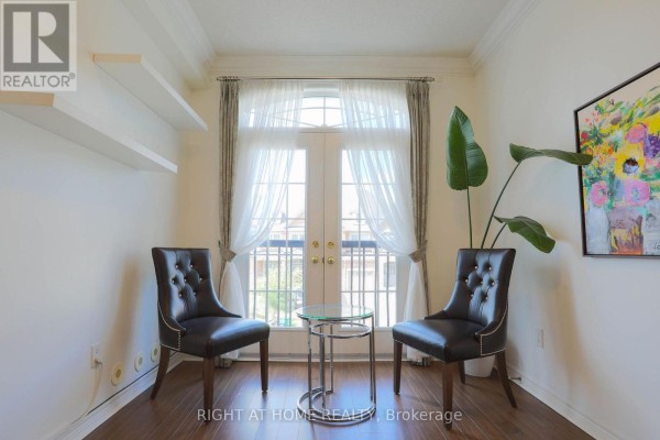 Dining room - 11 Littleriver Court, Vaughan, ON L6A0K4 Photo 3