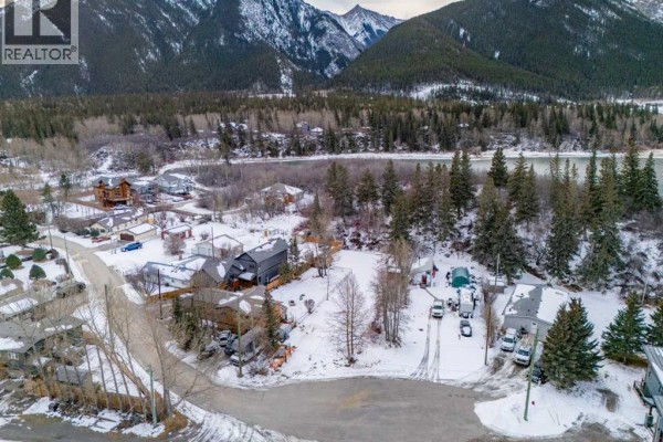 11 Loder Mountain Drive, Exshaw, AB, photo 2