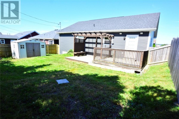 Bath (# pieces 1-6) - 11 Logan Street, Paradise, NL A1L0H5 Photo 5