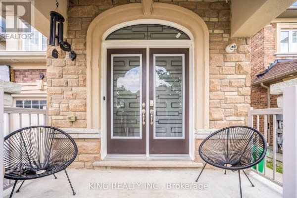 11 Malpass Street, Brampton, ON, photo 2