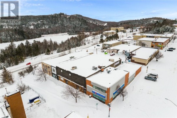 11 Mary Walk, Elliot Lake, ON P5A1Z9 Photo 4