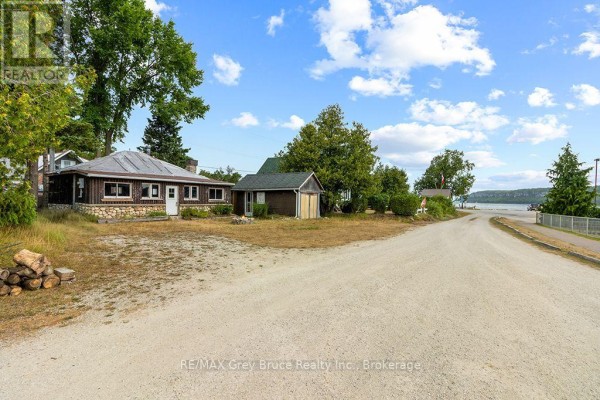 11 Mcneil Street, Northern Bruce Peninsula, ON N0H1W0 Photo 3