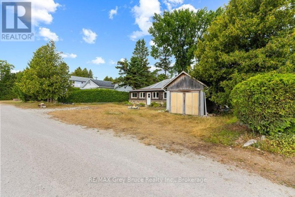 11 Mcneil Street, Northern Bruce Peninsula, ON N0H1W0 Photo 4