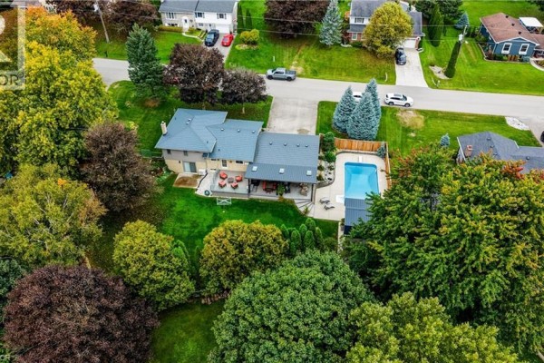 3pc Bathroom - 11 Millard Street, Sweaburg, ON N4S7V6 Photo 3