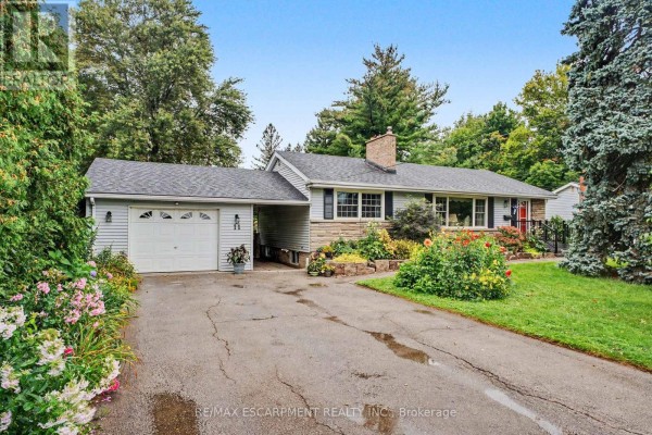 11 Miller Drive, Hamilton, ON, photo 2