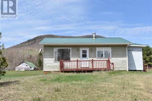 Bath (# pieces 1-6) - 11 Moose Mountian Road, Moose Mountain, NB E7J1P7 Photo 3