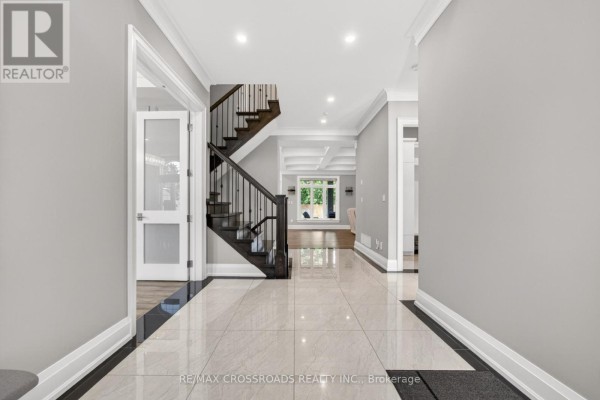 11 Oakley Court, Hamilton, ON, photo 3