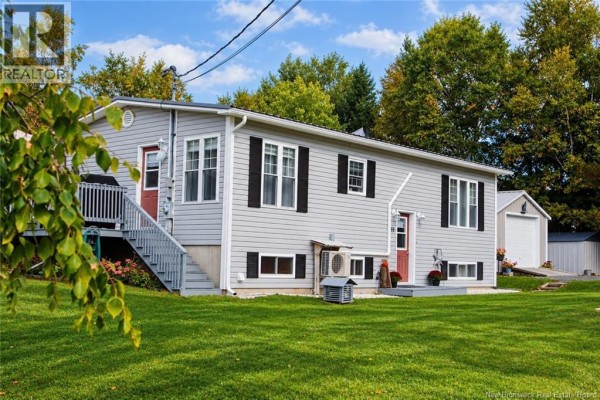 Family room - 11 Old Line Road, Carlingford, NB E7H2G2 Photo 2