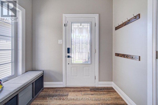 Laundry room - 11 Oldham Avenue, Brant, ON N3L0G6 Photo 2