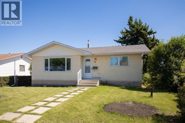 11 Oxbow Street, Red Deer, AB, photo 2