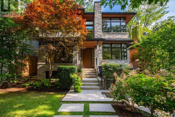 11 Pine Crescent, Toronto, ON, photo 3