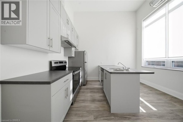 11 Queen Street Unit# 303, Brantford, ON, photo 2