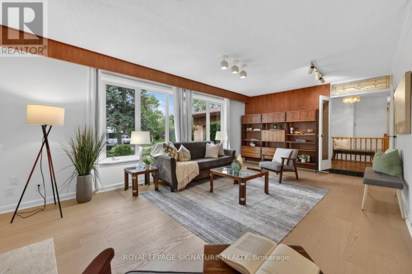 Living room - 11 Regency Square, Toronto, ON M1E1N4 Photo 5