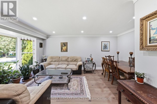 11 Richelieu Drive, St  Catharines, ON L2M2B7 Photo 4