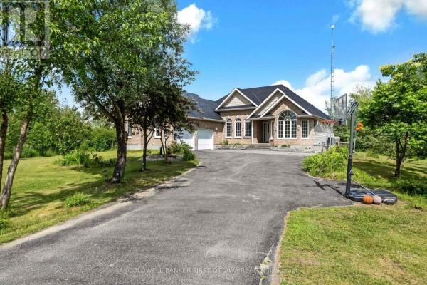 Eating area - 11 Rideau Crossing Crescent, North Grenville, ON K0G1K0 Photo 2