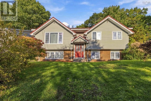 11 Riverview Crescent, Bedford