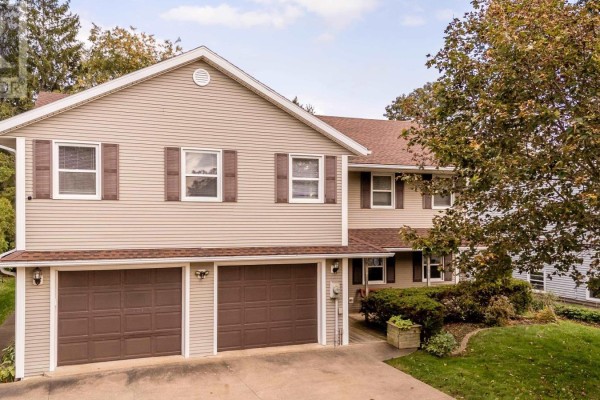 11 Robie Tufts Drive, Wolfville