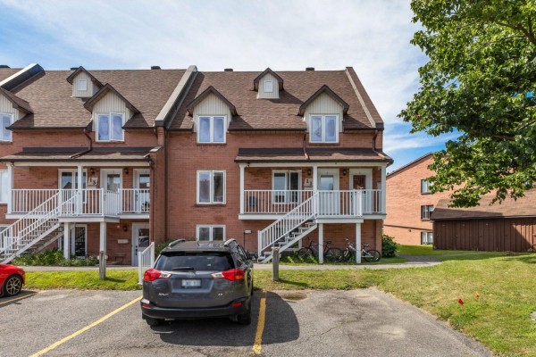 Living room - 11 Rue De La Falaise, #1, Gatineau, QC J8Z3H5 Photo 2