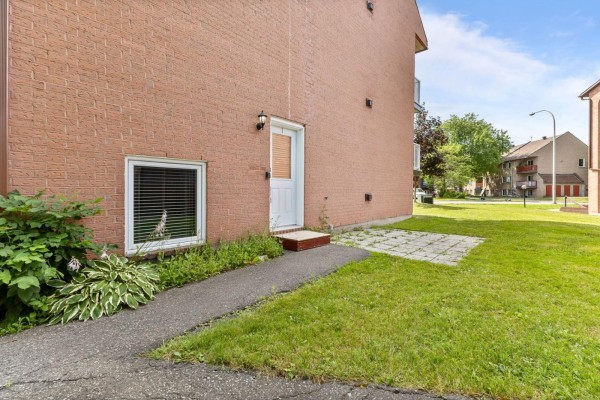 Kitchen - 11 Rue De La Falaise, #1, Gatineau, QC J8Z3H5 Photo 3