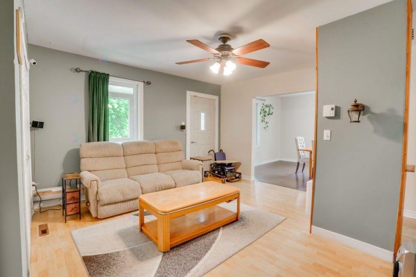 Dining room - 11 Rue Des Servantes, Gatineau, QC J8M1B4 Photo 2