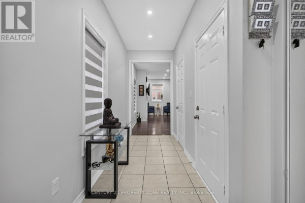 Dining room - 11 Selsdon Street, Brampton, ON L6X3E3 Photo 5