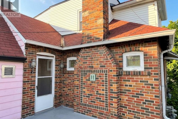 11 Stavebank Road N, Mississauga, ON L5G2T3 Photo 5