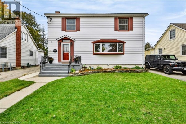 11 Sussex Avenue, Brantford