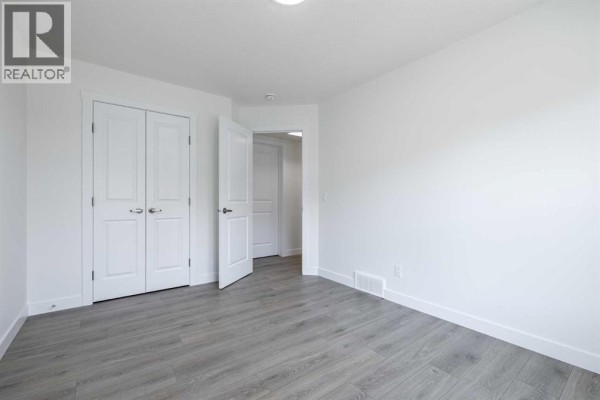 2pc Bathroom - 11 Tillotson Loop, Okotoks, AB T1S4S8 Photo 4