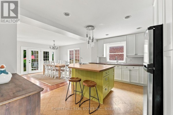 Family room - 11 Urbandale Avenue, Toronto, ON M2M2G9 Photo 5