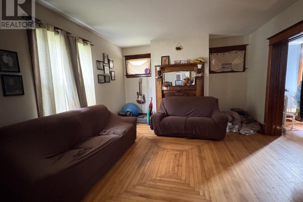 Living room - 11 Victoria Avenue, Stellarton, NS B0K1S0 Photo 4
