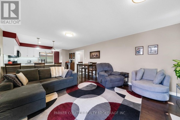 Kitchen - 11 Watson Drive, Barrie, ON L4M6W3 Photo 4