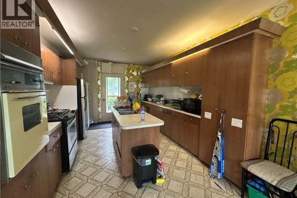 11 Wilmont Court, Hamilton, ON, photo 3