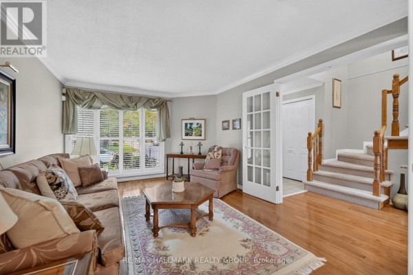 11 Wycliffe Street, Ottawa, ON K2G5L7 Photo 5
