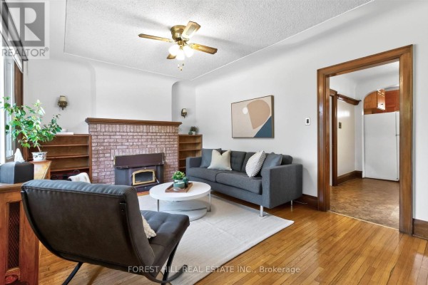 11 Yarrow Road, Toronto, ON, photo 3