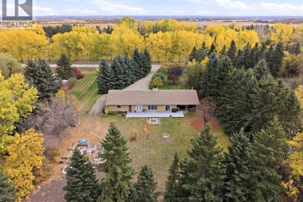 3pc Bathroom - 110, 28342 Township Road 384, Rural Red Deer County, AB T0C0J0 Photo 2
