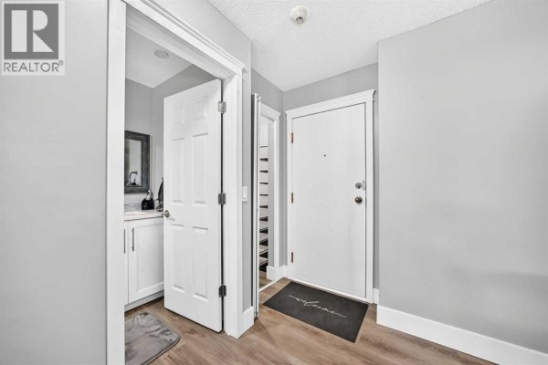 4pc Bathroom - 110, 335 Garry Crescent Ne, Calgary, AB T2K5X1 Photo 5