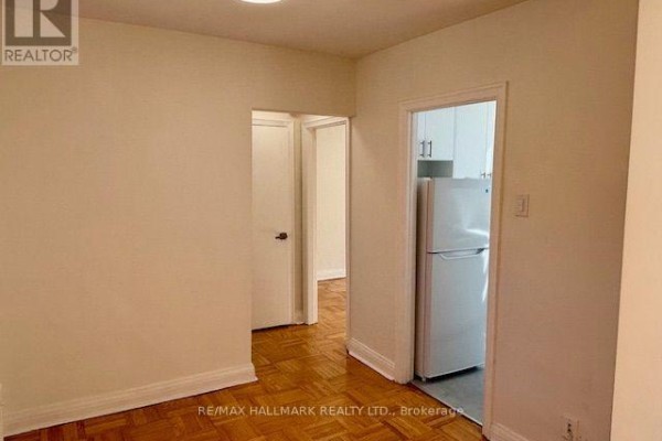 110 - 11 Anglesey Boulevard, Toronto, ON M9A3B2 Photo 4