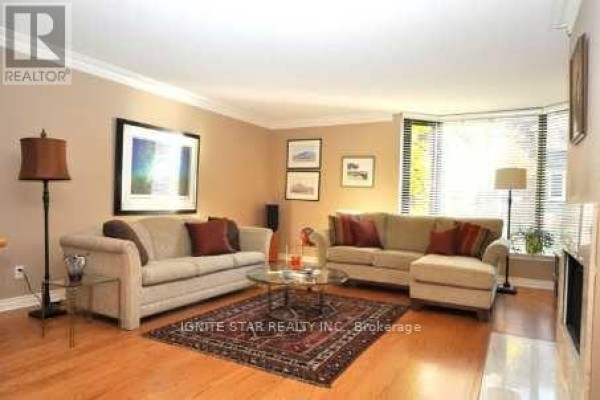 Partial bathroom - 116 Granby Street, Toronto, ON M5B1J1 Photo 3