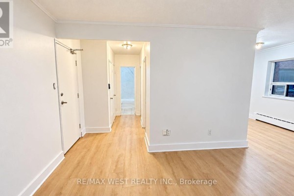 Bathroom - 110 - 1243 Broadview Avenue, Toronto, ON M4K2T3 Photo 4