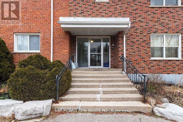 Living room - 110 - 15 Faulkner Street, Orangeville, ON L9W2G4 Photo 3