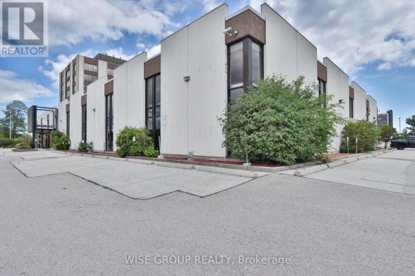 110 - 2450 Victoria Park Avenue, Toronto, ON M2J4A2 Photo 3