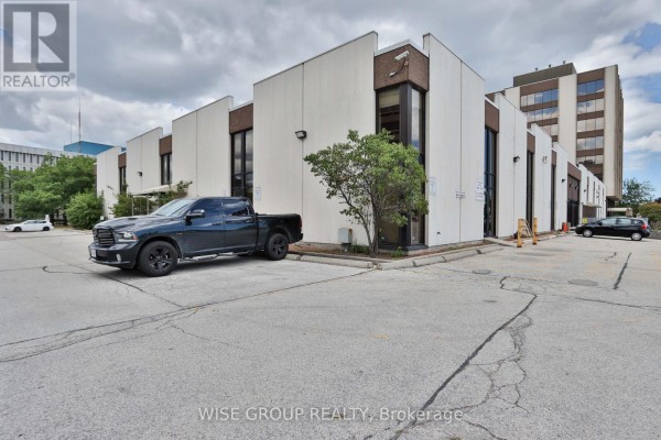 110 - 2450 Victoria Park Avenue, Toronto, ON M2J4A2 Photo 4