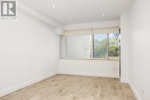 110 - 3000 Bathurst Street, Toronto, ON M6B3B4 Photo 5