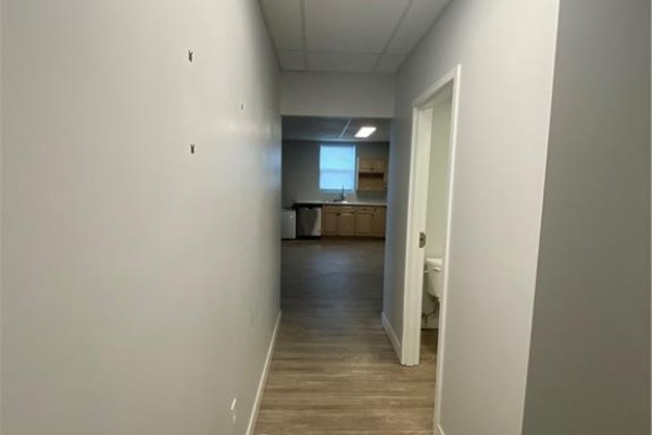 110 - 50 Scott Street, St  Thomas, ON, photo 2