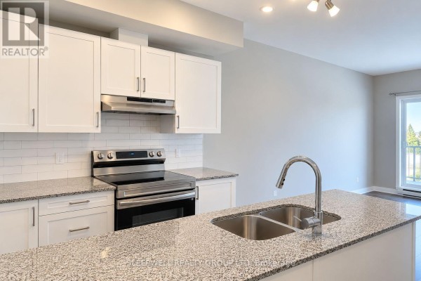 110 - 975 North Russell Road, Russell, ON K4R0L9 Photo 4