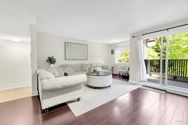 110 13368 72 Avenue, Surrey, BC V3W2N6 Photo 4