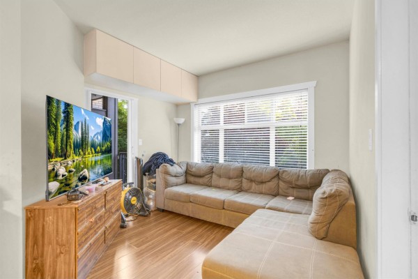 110 13468 King George Boulevard, Surrey, BC V3T0H5 Photo 5