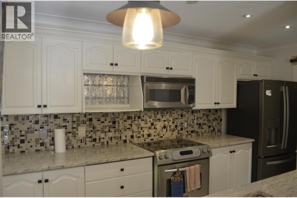 110 3176 Plateau Boulevard, Coquitlam, BC V3E3J2 Photo 2