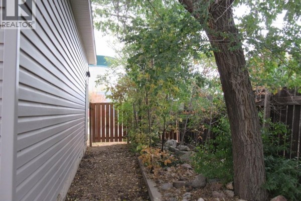 Bedroom - 110 7th Avenue W, Kindersley, SK S0L1S0 Photo 5
